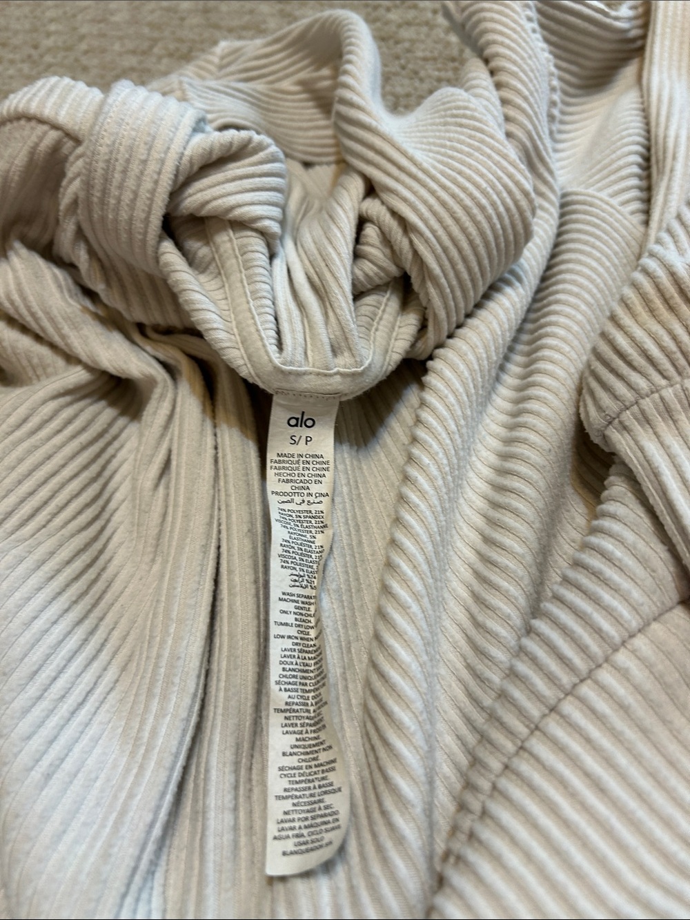 Alo bundle 2 hoodies - Picture 6 of 6